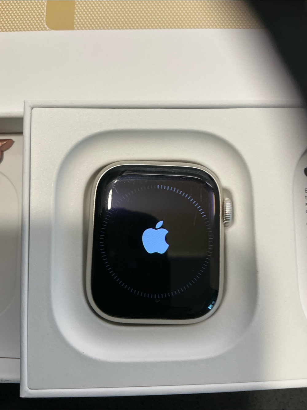 Apple Watch 41mm Starlight Aluminum